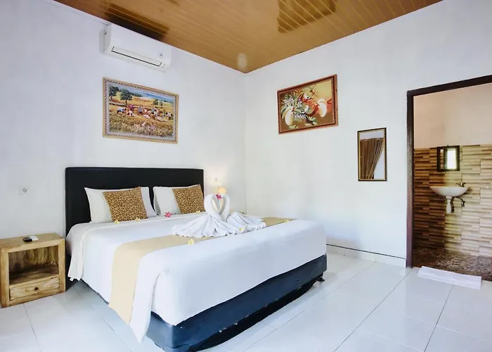 The Banana House 3*